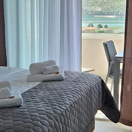 Apartment Dii Luxury *